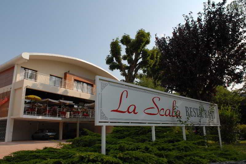 Hotel La Scala Pithiviers Ngoại thất bức ảnh