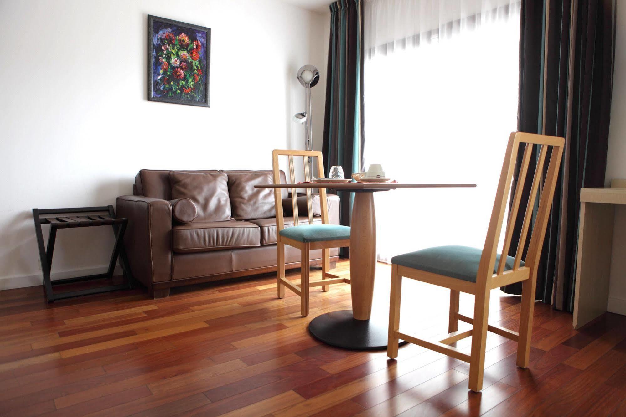 Hotel La Scala Pithiviers Ngoại thất bức ảnh