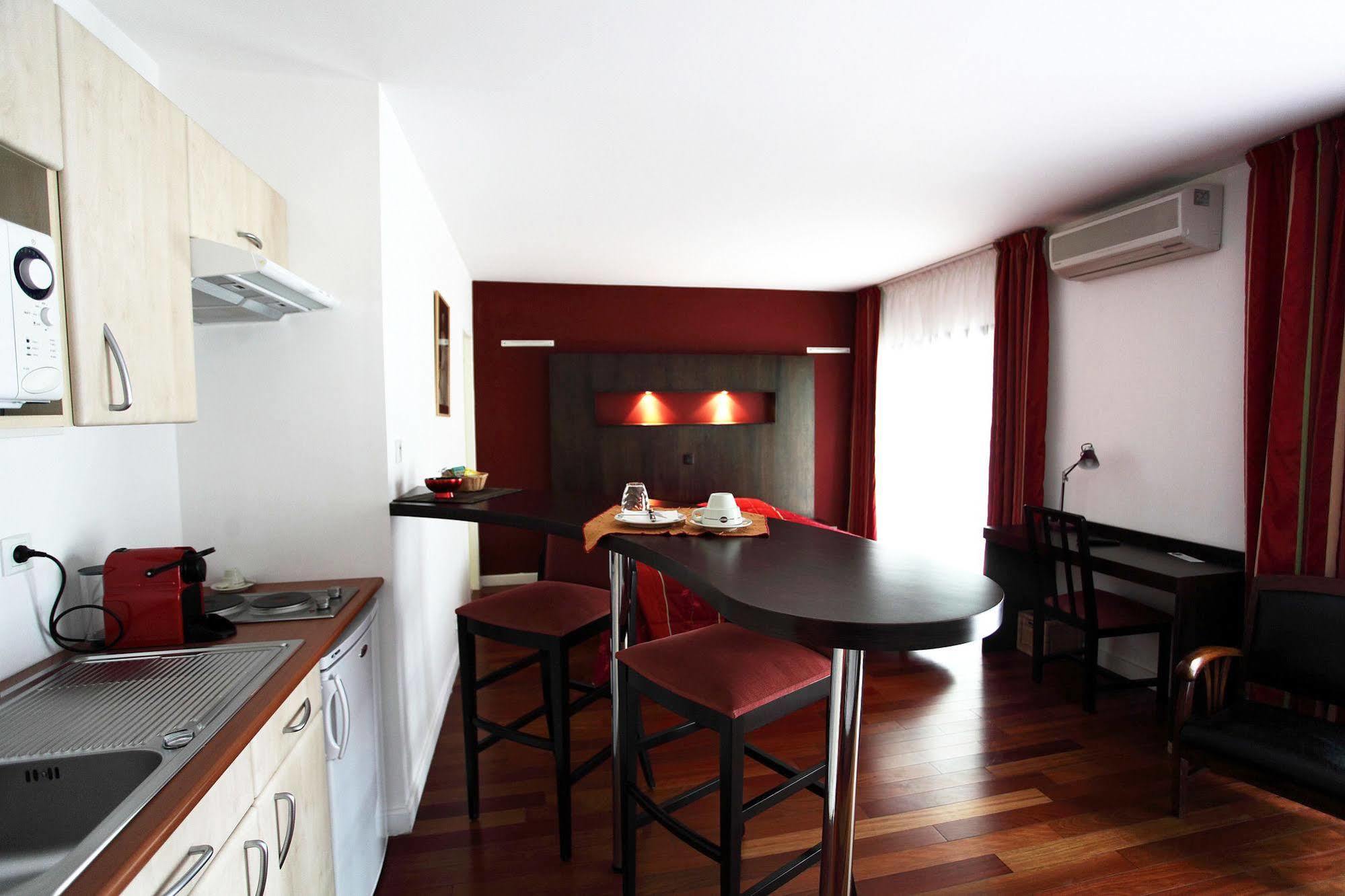 Hotel La Scala Pithiviers Ngoại thất bức ảnh