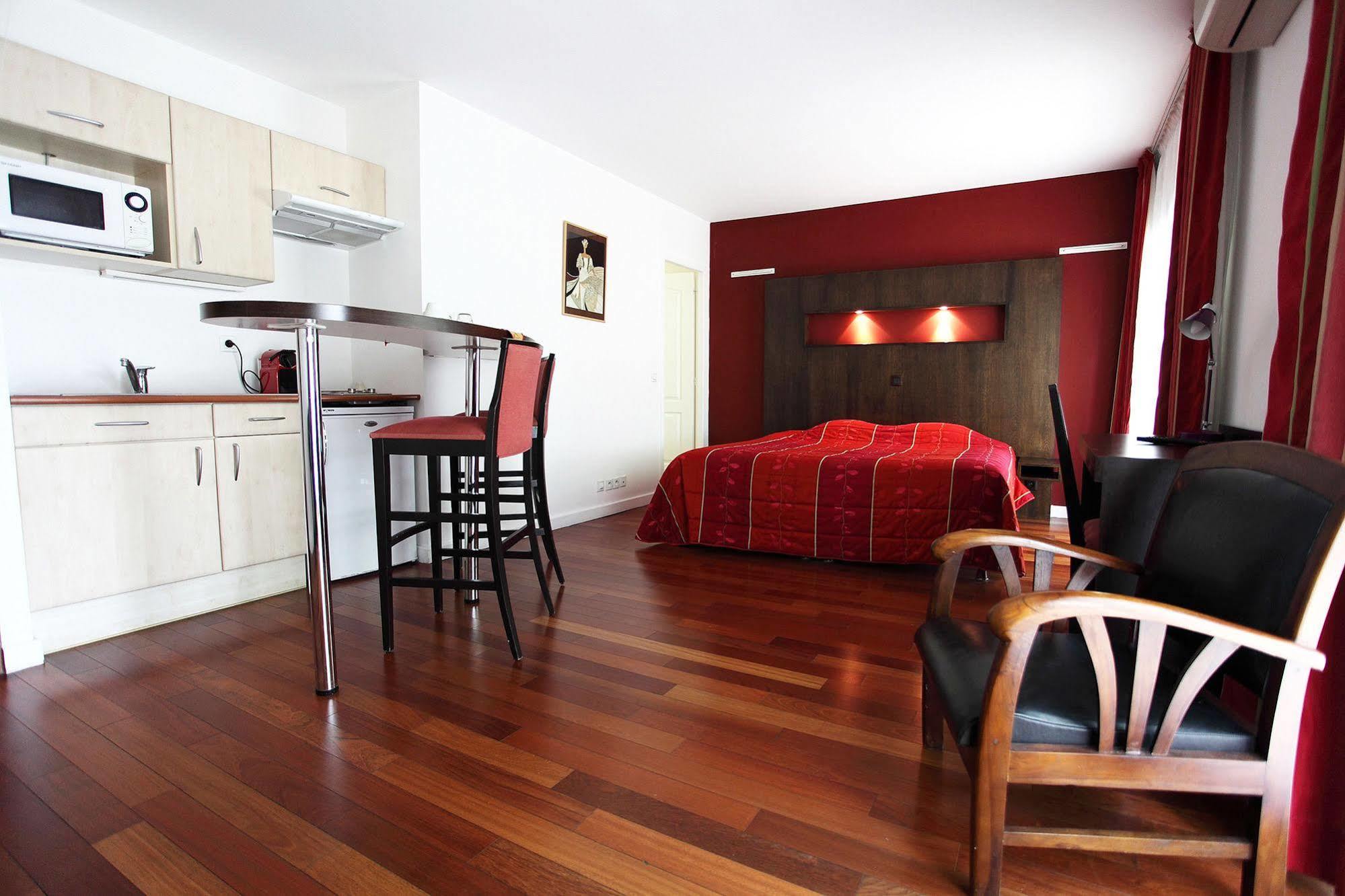 Hotel La Scala Pithiviers Ngoại thất bức ảnh