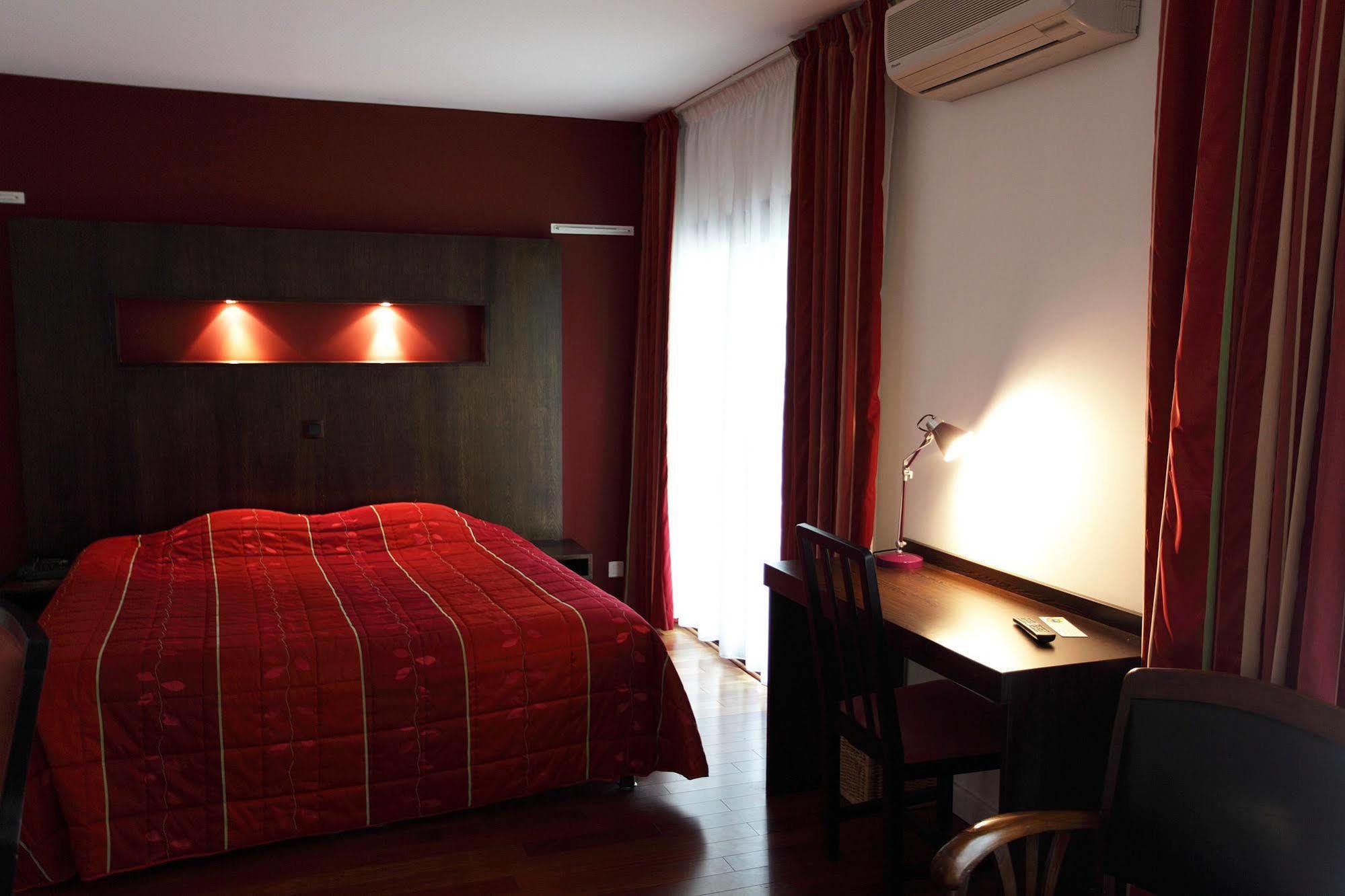 Hotel La Scala Pithiviers Ngoại thất bức ảnh